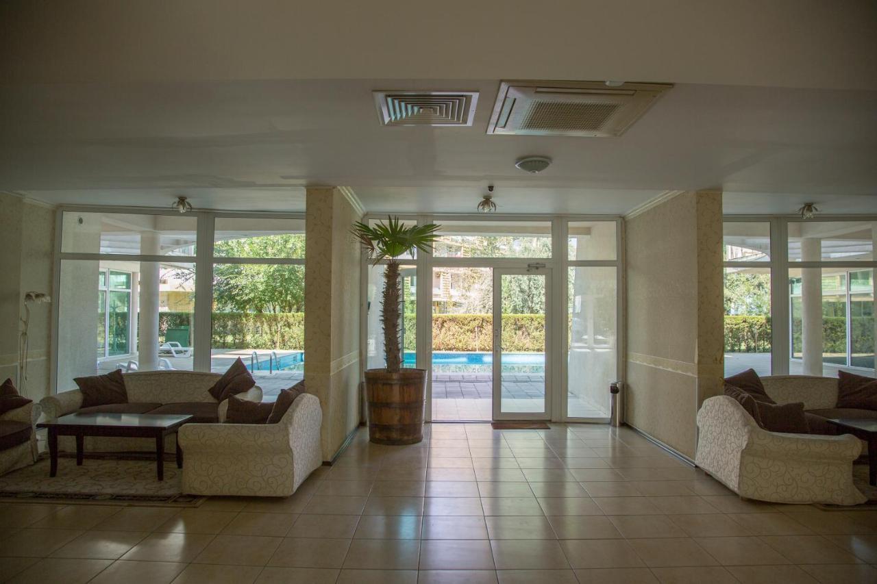 Appartement Apartament Mamaia Extérieur photo